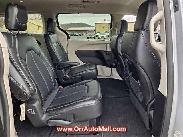 2024 Chrysler Pacifica Touring L FWD