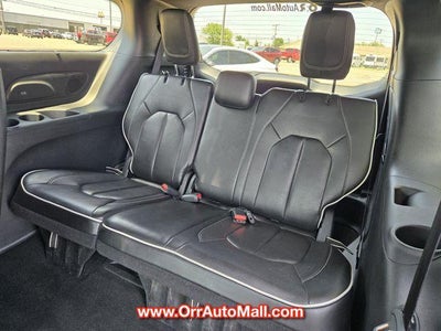 2025 Chrysler Pacifica Limited FWD