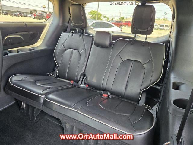 2025 Chrysler Pacifica Limited FWD