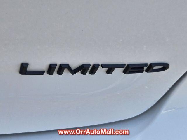 2025 Chrysler Pacifica Limited FWD
