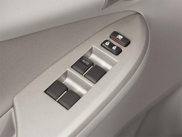 2012 Toyota Corolla 4dr Sdn Auto LE (Natl)