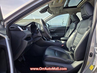 2020 Toyota RAV4 XLE Premium FWD (Natl)