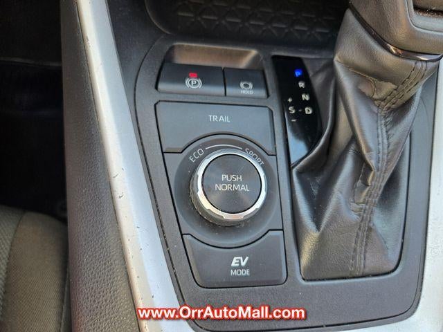 2025 Toyota RAV4 Hybrid XLE AWD (Natl)
