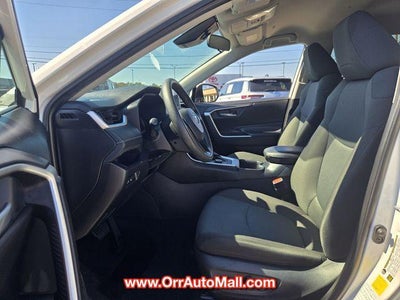 2025 Toyota RAV4 Hybrid XLE AWD (Natl)