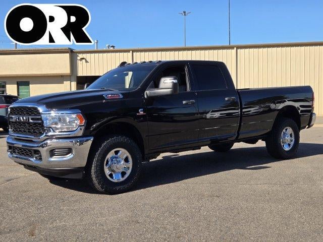 2023 RAM 3500 Tradesman 4x4 Crew Cab 8' Box