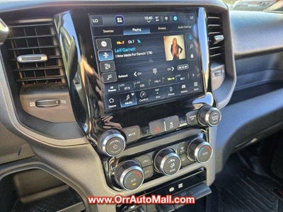 2023 RAM 3500 Tradesman 4x4 Crew Cab 8' Box