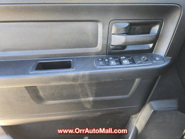 2023 RAM 3500 Tradesman 4x4 Crew Cab 8' Box