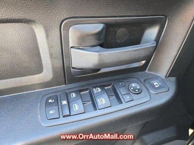 2023 RAM 3500 Tradesman 4x4 Crew Cab 8' Box