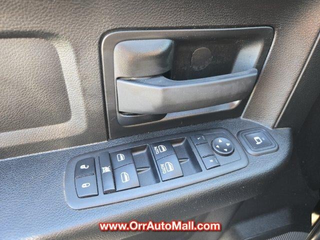 2023 RAM 3500 Tradesman 4x4 Crew Cab 8' Box