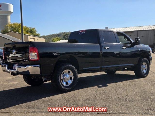 2023 RAM 3500 Tradesman 4x4 Crew Cab 8' Box