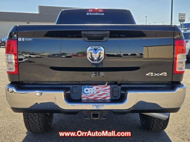 2023 RAM 3500 Tradesman 4x4 Crew Cab 8' Box
