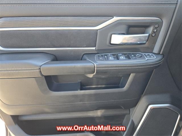 2024 RAM 3500 Laramie 4x4 Crew Cab 8' Box