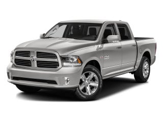 2016 RAM 1500 4WD Crew Cab 5.7 Ft Box Express