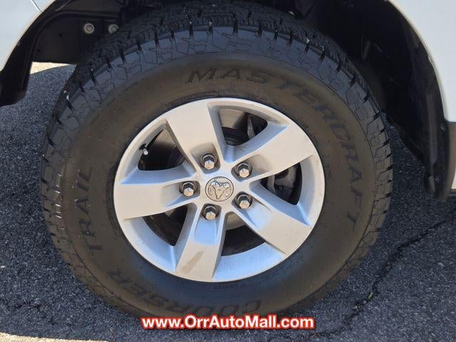 2023 RAM 1500 Classic SLT 4x4 Crew Cab 5'7" Box
