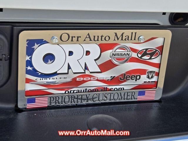 2023 RAM 1500 Classic SLT 4x4 Crew Cab 5'7" Box