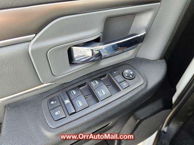 2023 RAM 1500 Classic SLT 4x4 Crew Cab 5'7" Box