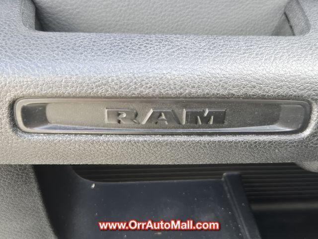 2023 RAM 1500 Classic SLT 4x4 Crew Cab 5'7" Box