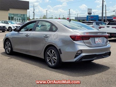 2024 Kia Forte LXS IVT