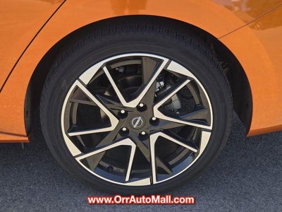 2025 Nissan Sentra SR CVT