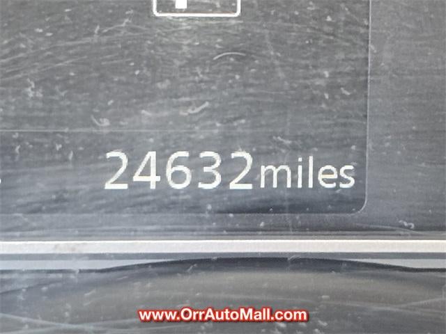 2024 Nissan Versa SV CVT