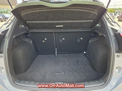 2024 Nissan Kicks SR FWD