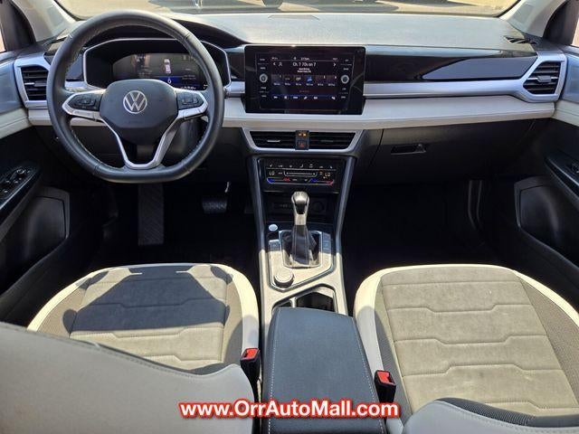 2025 Volkswagen Taos SE 4MOTION