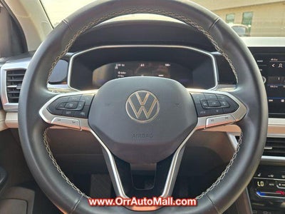 2025 Volkswagen Taos SE 4MOTION