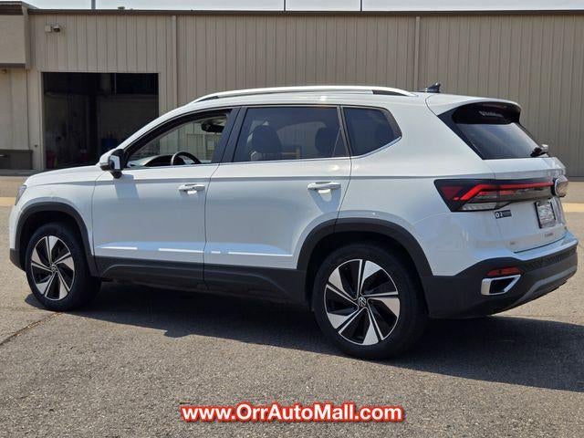 2025 Volkswagen Taos SE 4MOTION