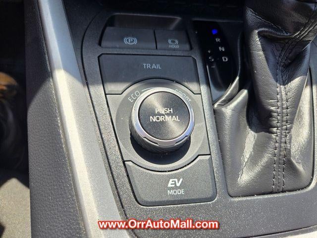 2025 Toyota RAV4 Hybrid XLE AWD (Natl)