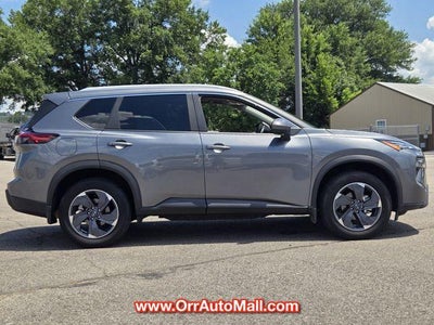 2025 Nissan Rogue FWD SV