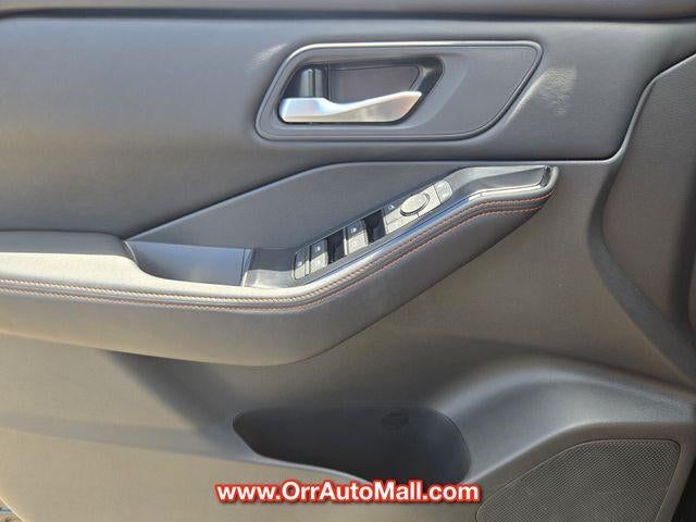 2026 Nissan Rogue AWD Rock Creek *Ltd Avail*