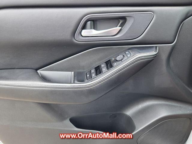 2024 Nissan Rogue AWD SV