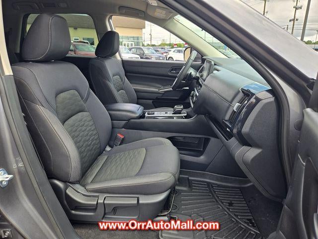 2025 Nissan Pathfinder SV 4WD