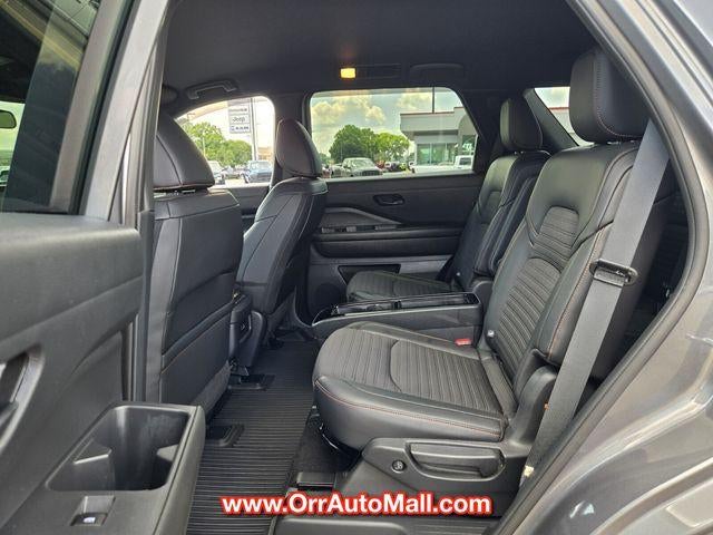 2025 Nissan Pathfinder Rock Creek 4WD