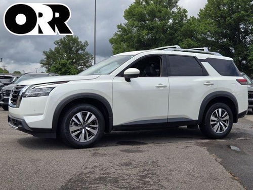 2023 Nissan Pathfinder SL 2WD