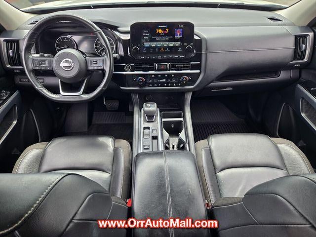 2023 Nissan Pathfinder SL 2WD