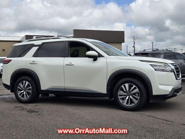 2023 Nissan Pathfinder SL 2WD