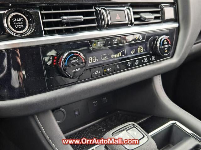 2024 Nissan Pathfinder SL 4WD