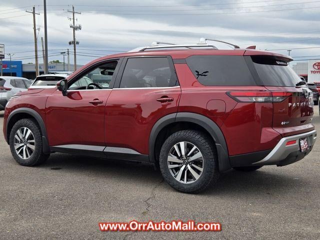 2024 Nissan Pathfinder SL 4WD