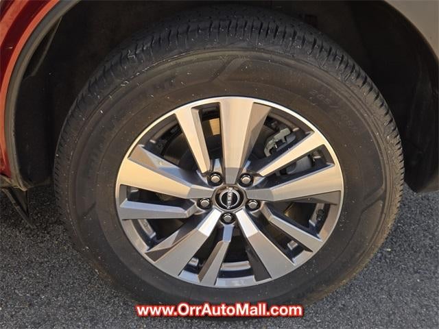 2023 Nissan Pathfinder SL 4WD