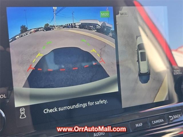 2023 Nissan Pathfinder SL 4WD