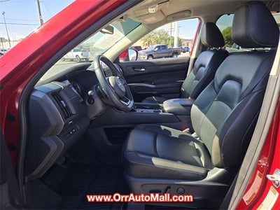 2023 Nissan Pathfinder SL 4WD