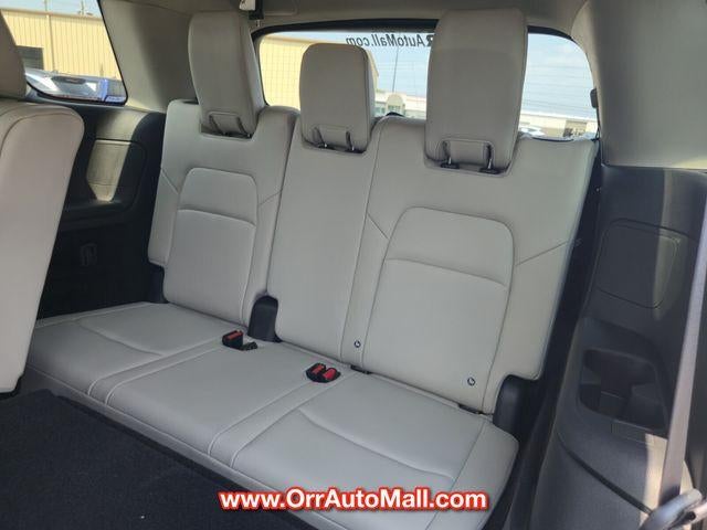 2025 Nissan Pathfinder SL 4WD