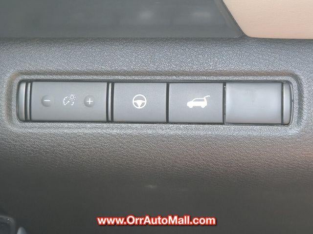 2025 Nissan Pathfinder SL 4WD