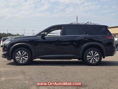 2025 Nissan Pathfinder SL 4WD