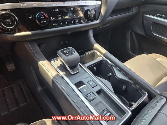 2026 Nissan Pathfinder SL 2WD