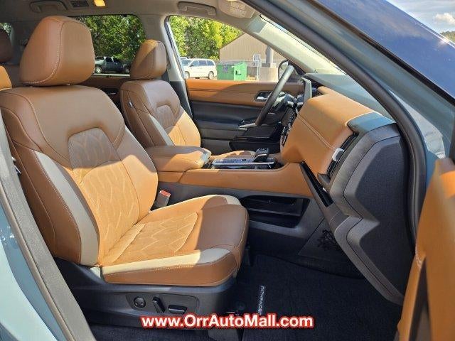 2026 Nissan Pathfinder Platinum 2WD
