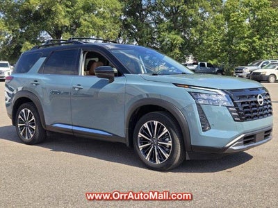 2026 Nissan Pathfinder Platinum 2WD