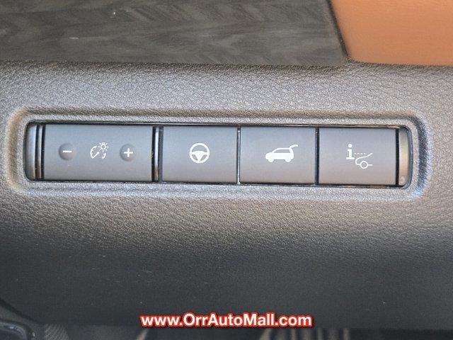 2026 Nissan Pathfinder Platinum 2WD