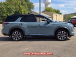 2026 Nissan Pathfinder Platinum 2WD